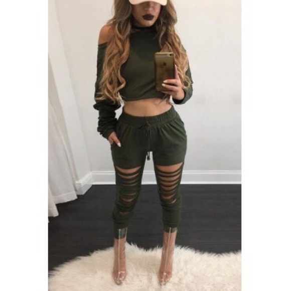 Other - 🔥Host pick ‼️🔥Women’s 2 piece outfit